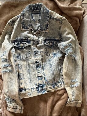 Forever 21 Light Acid-Wash Distressed Denim Jacket